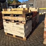 Partij metselstenen op 3x palletplek