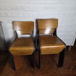 Partij schoolstoelen, antraciet en hout
