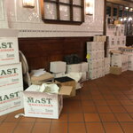 Batch of various catering accessories