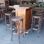 Bar table with 6x bar stool