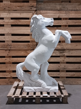 Tuinbeeld ROMA, paard, wit