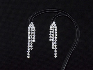 Witgouden chandelier oorbellen met hoge kwaliteit diamanten (ECO)