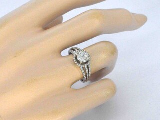 Witgouden ring met natuurlijk diamanten van 1.20 carat totaal