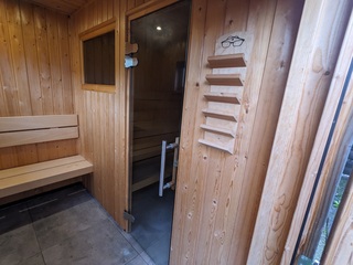 Sauna met voorportaal inclusief tuinschuur, Bonhof