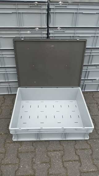 Ca. 12x Grote Bakken met deksel, Engels, Grijs / Chroom