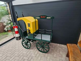 Bokkenwagen met span en houten wielen, Groen