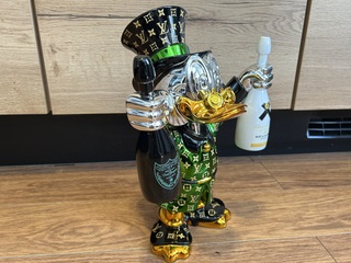 Dagobert Duck beeld, Lior24, Groen