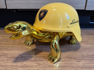 Lamborghini beeld, Lior24