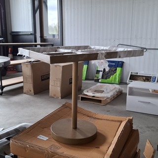 Frame bijzettafel | Goudkleurig, 2026