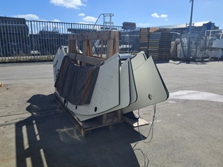 (NS materiaal) 8x Elektrisch curved bureaublad