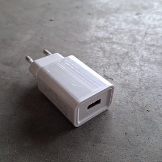 Ca. 90x USB blok/oplader, 2026