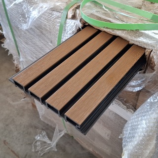 Ca. 35x HKC WPC Wandpaneel 290×22 cm, Teak, 2026