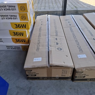 Ca. 30x LED Batten Light Basic 120cm 36W 6000K, Varnalux