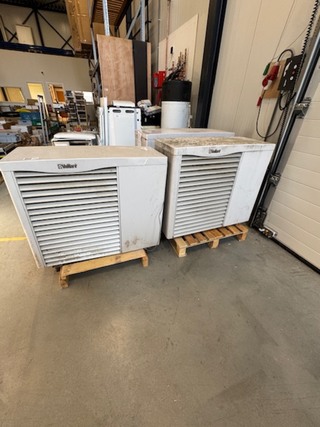 2x Warmtepomp buitenunit Vaillant