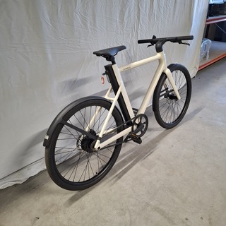 Elektrische herenfiets, Cowboy, Classic, Wit