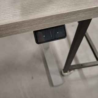 Bureautafel met sta-zit bureau