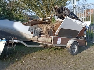 (Locatie Heeg) Aanhanger