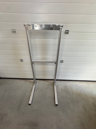 Vloerframe met draagbeugel