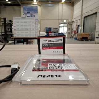 CAN/LIN Interface t.b.v. automotive netwerktechniek, Vector, VN1630A