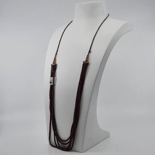 Granaatkralen collier, paar oorstekers en 1x hanger