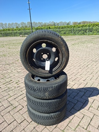 4x velg (4-gaats) met winterbanden