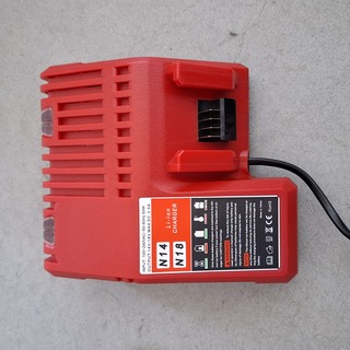 2x Accu lader | 14-18V 3.0A