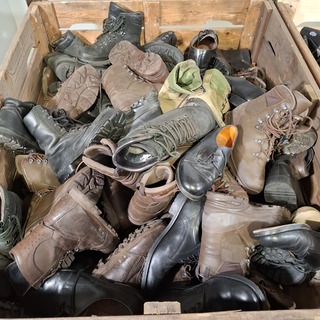 Partij diverse schoenen