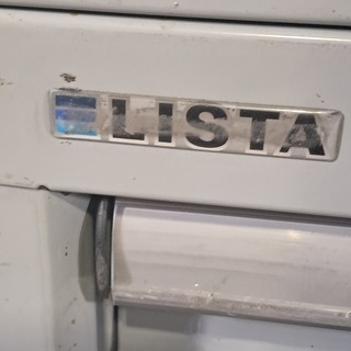 Gereedschapswagen met inhoud, Lista