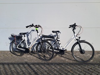 2x E-Bike, Stella, Wit