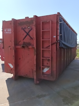 Haakarm afzetcontainer
