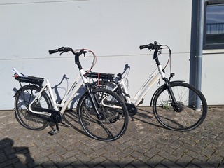 2x E-Bike, Stella, Wit