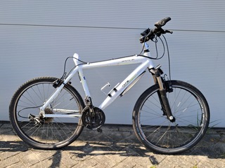 3x Mountainbike, Wit