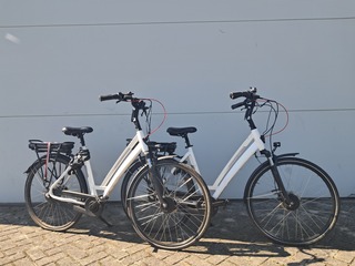 2x E-Bike, Stella, Wit