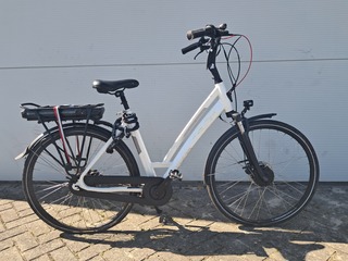 2x E-Bike, Stella, Wit