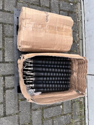 Ca. 100x Snelstropper t.b.v. vloerverwarming / zak stroppers, Zwart