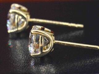 Gouden natuurlijke diamanten oorbellen van 2.00 carat