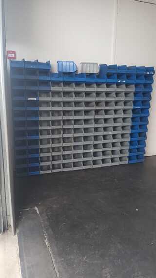 Ca. 150x Magazijnbak met grijp opening, Overtoom, Transporter, Grijs /