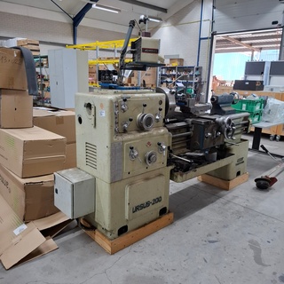 Draaibank CMT, Ursus-200