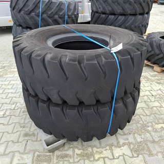 Set banden, Nokian, HTS, Zwart