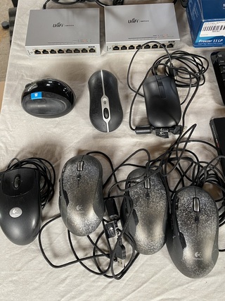 Diverse computer benodigdheden nieuw en gebruikt