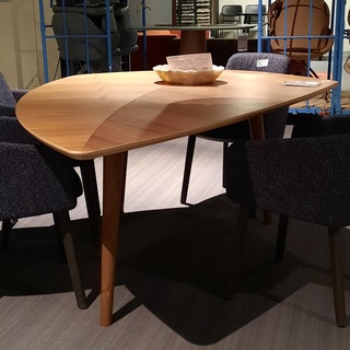 Eetkamertafel Castelijn, RP, boombladvorm
