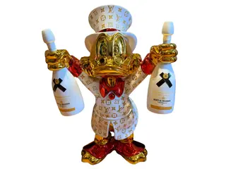 Dagobert Duck beeld, Lior24