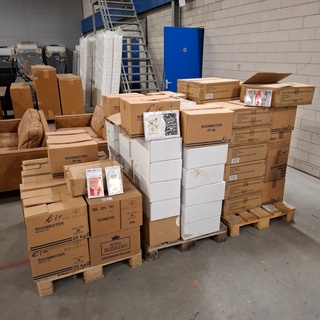 Mega partij kerstkaarten  nieuw in dozen.  +/-40.000 stuks