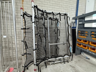 2x  Steiger dakrandbeveiliging bouwjaar ca. 189x135cm