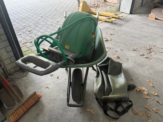 Slanghaspel met kruiwagen