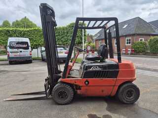 Vorkheftruck, Linde, orange/zwart