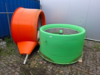 2x  Verticaal roterende windturbine