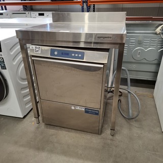 Horeca vaatwasser met RVS werkbank, Metos Master