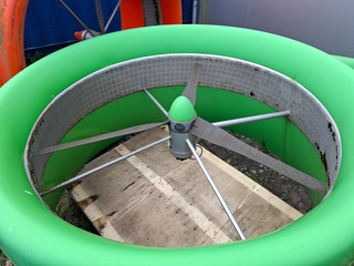 2x  Verticaal roterende windturbine