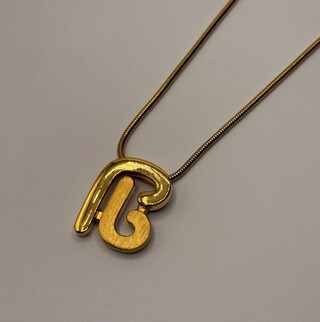 Pierre Balmain goldplated ”PB” pendant collier